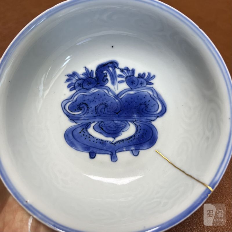 明 青花模印博古清供图浅碗 - 图6